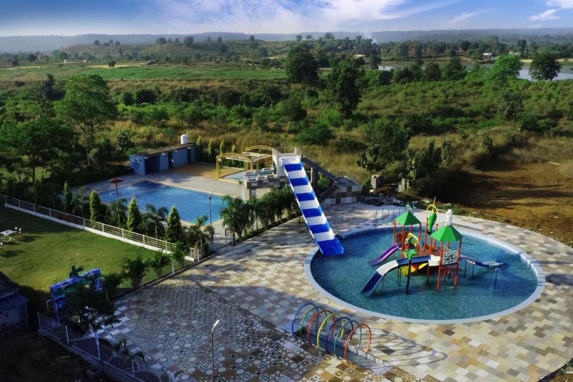 Nisarg Resort Dzsabalpur Kültér fotó
